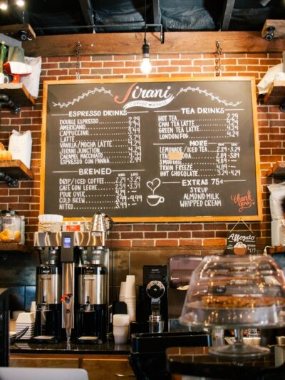 Restaurants & Cafes